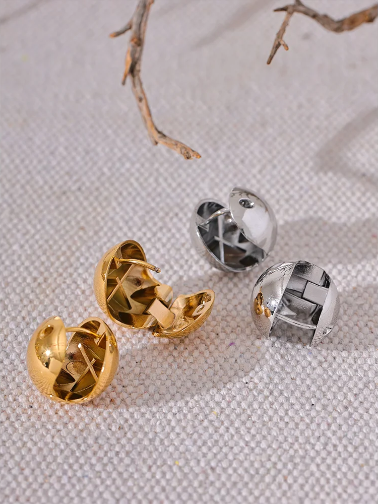 Smooth round hollow hoop earrings - product image
