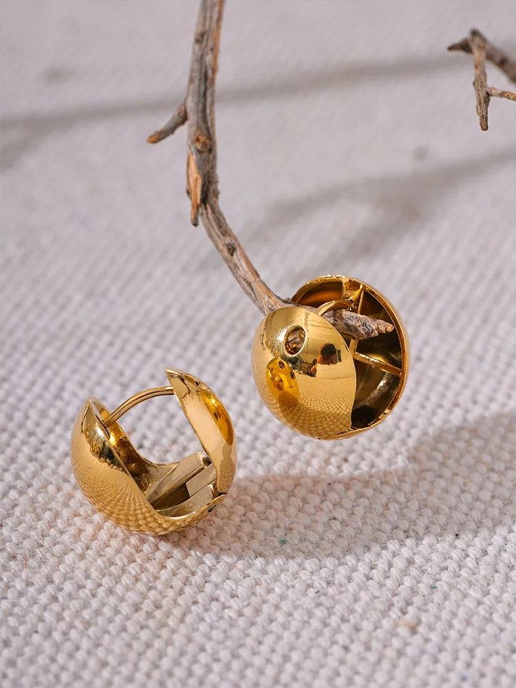Smooth round hollow hoop earrings - product image