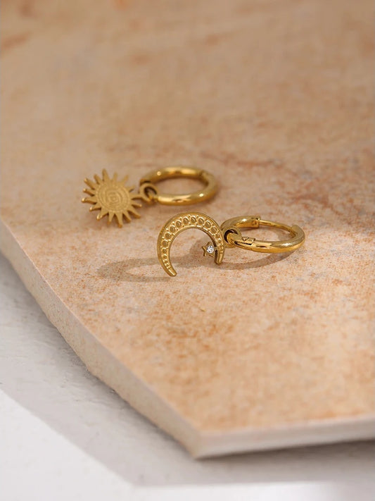 Star moon asymmetry texture hoop earrings - product image