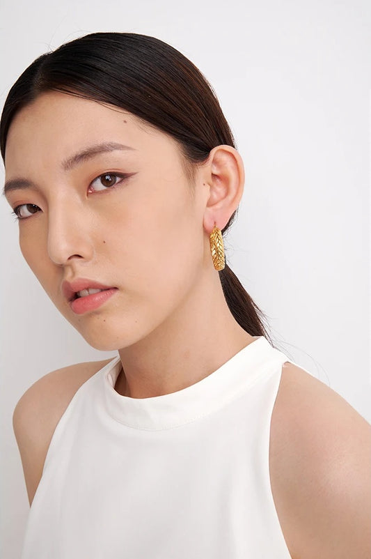 Statement chain abstract hoop earrings women - product image