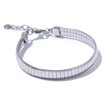 Statement trendy chain modern charm bracelet - product image