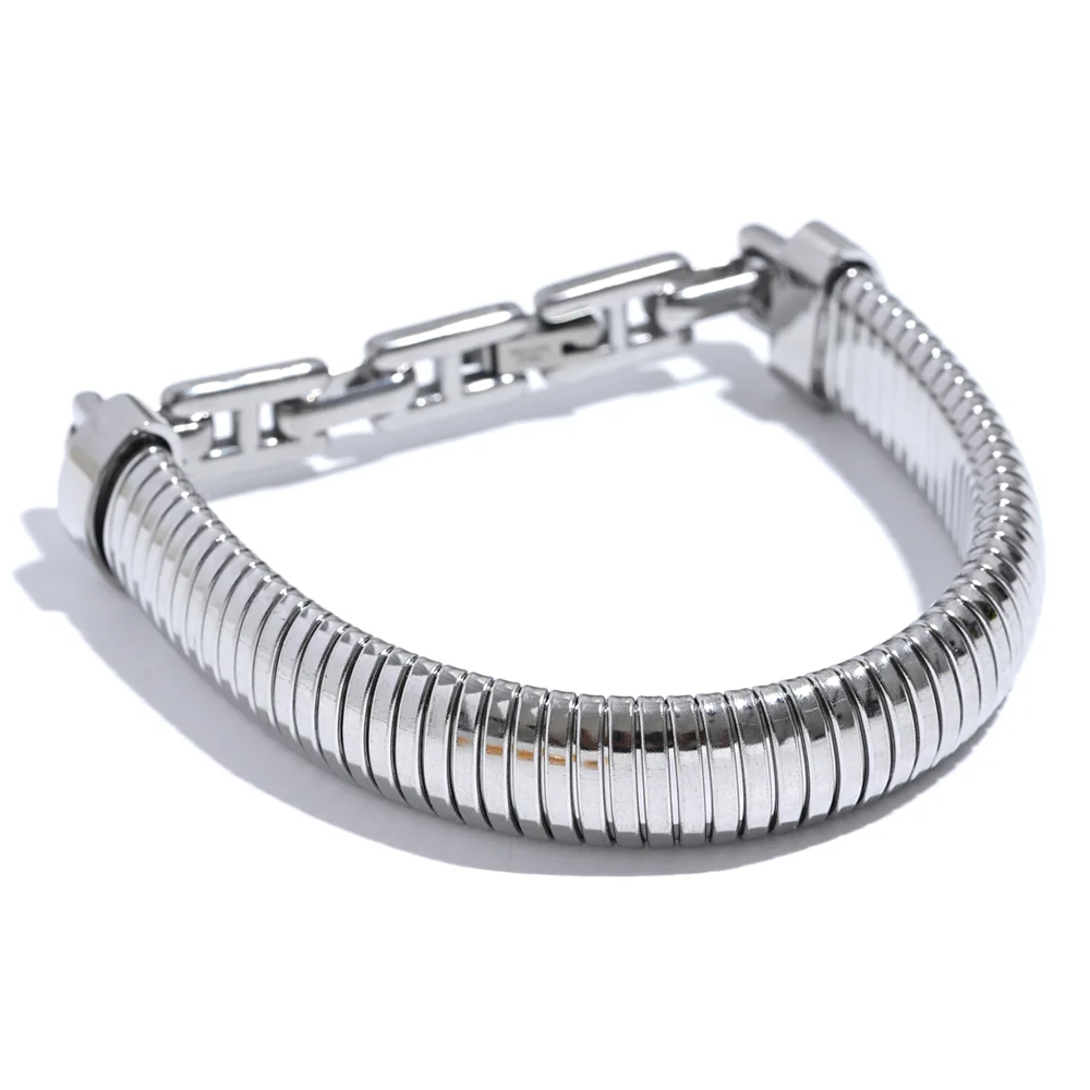 Textured fashion high quality bangle bracelet - product image