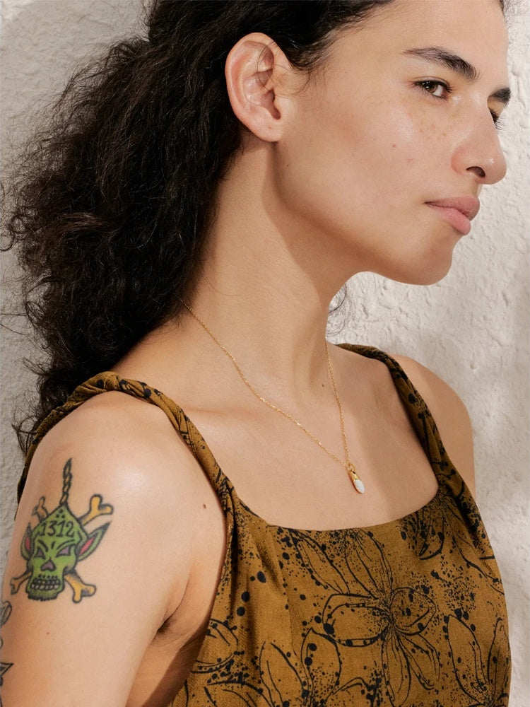 Thick shell golden pendant necklace - product image