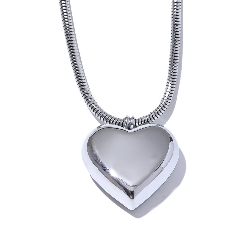 Thicker heart hollow love smooth pendant necklace - product image