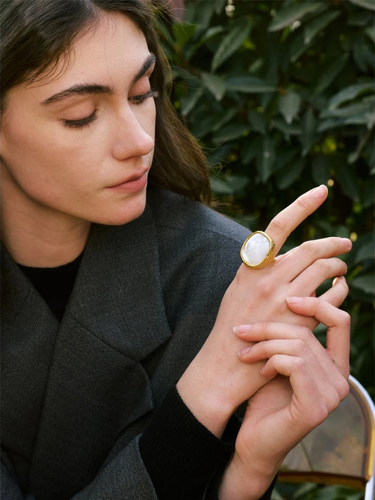Thicker shell stone adjustable open ring - product image