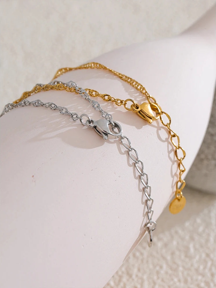 Thin chic chain metal bracelet - product image