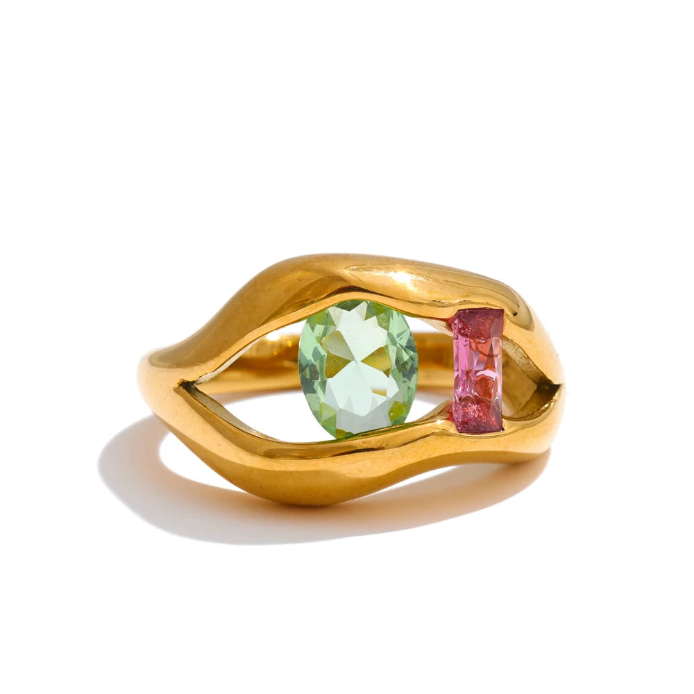 Unique lip design cubic zirconia ring - product image