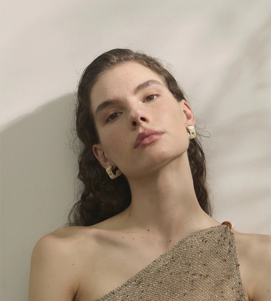 Vintage cowboy style resin hoop earrings - product image