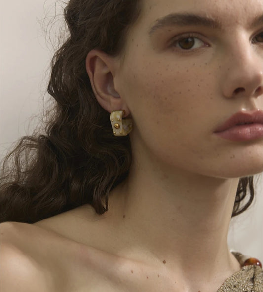 Vintage cowboy style resin hoop earrings - product image