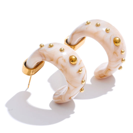 Vintage cowboy style resin hoop earrings - product image