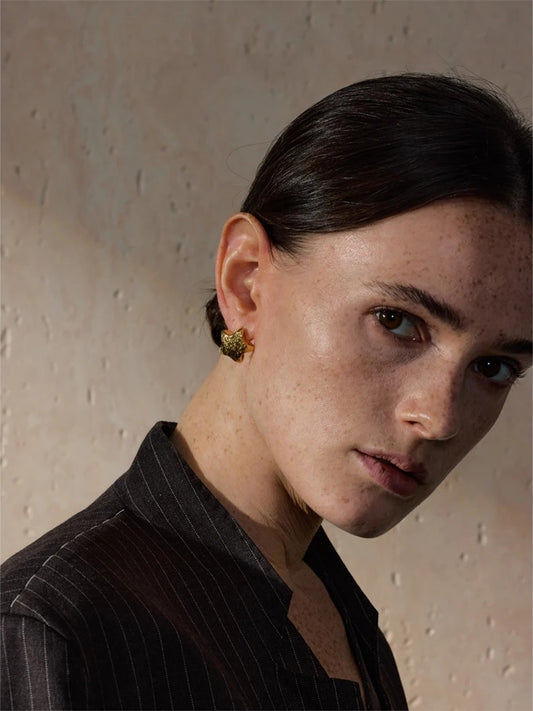 Vintage hammer star push-back stud earrings - product image