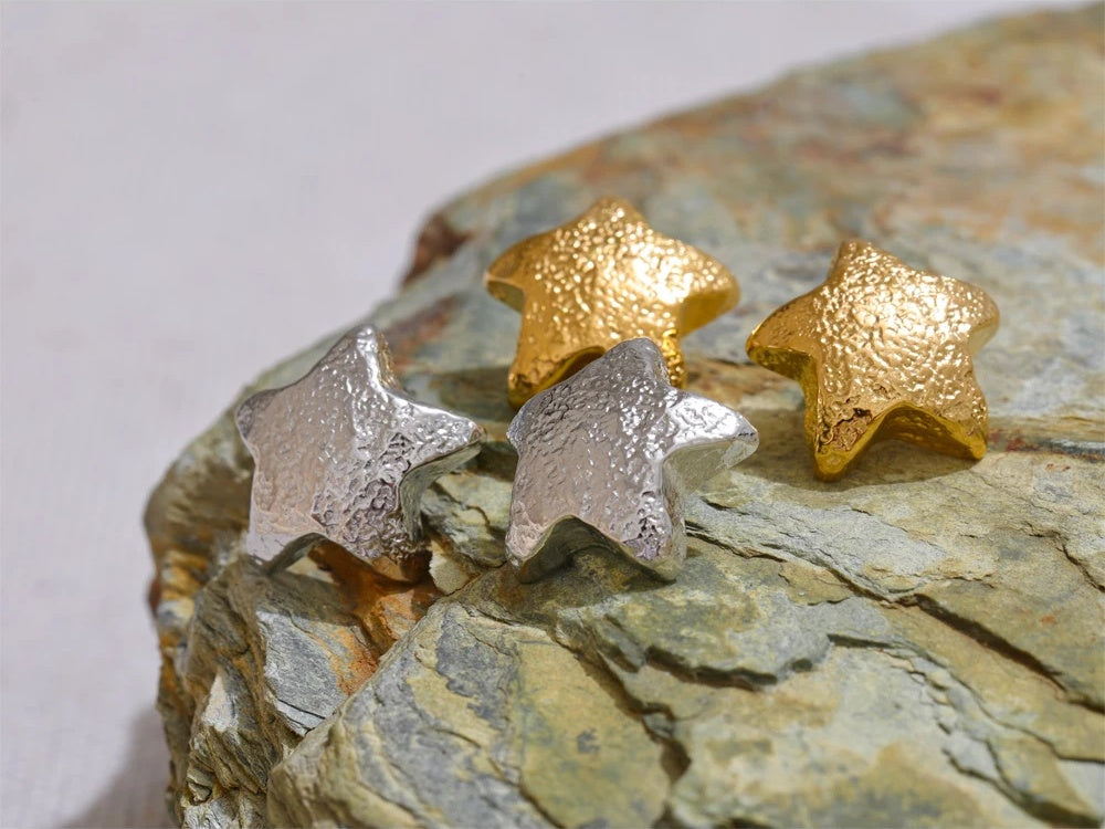 Vintage hammer star push-back stud earrings - product image