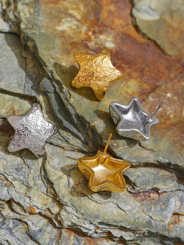 Vintage hammer star push-back stud earrings - product image