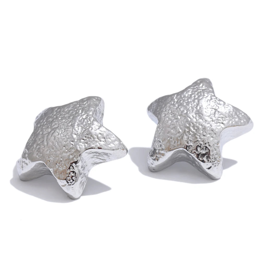Vintage hammer star push-back stud earrings - product image
