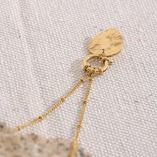 Vintage metal heart pendant necklace - product image