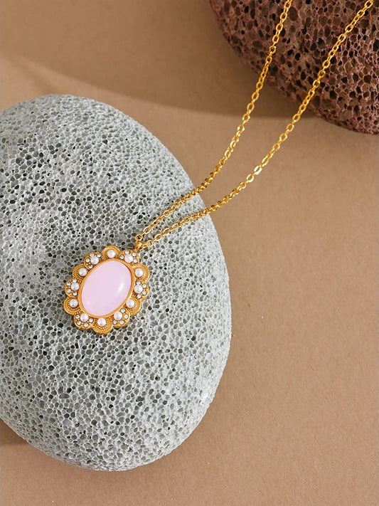 Vintage oval pendant pink pearl stone necklace - product image
