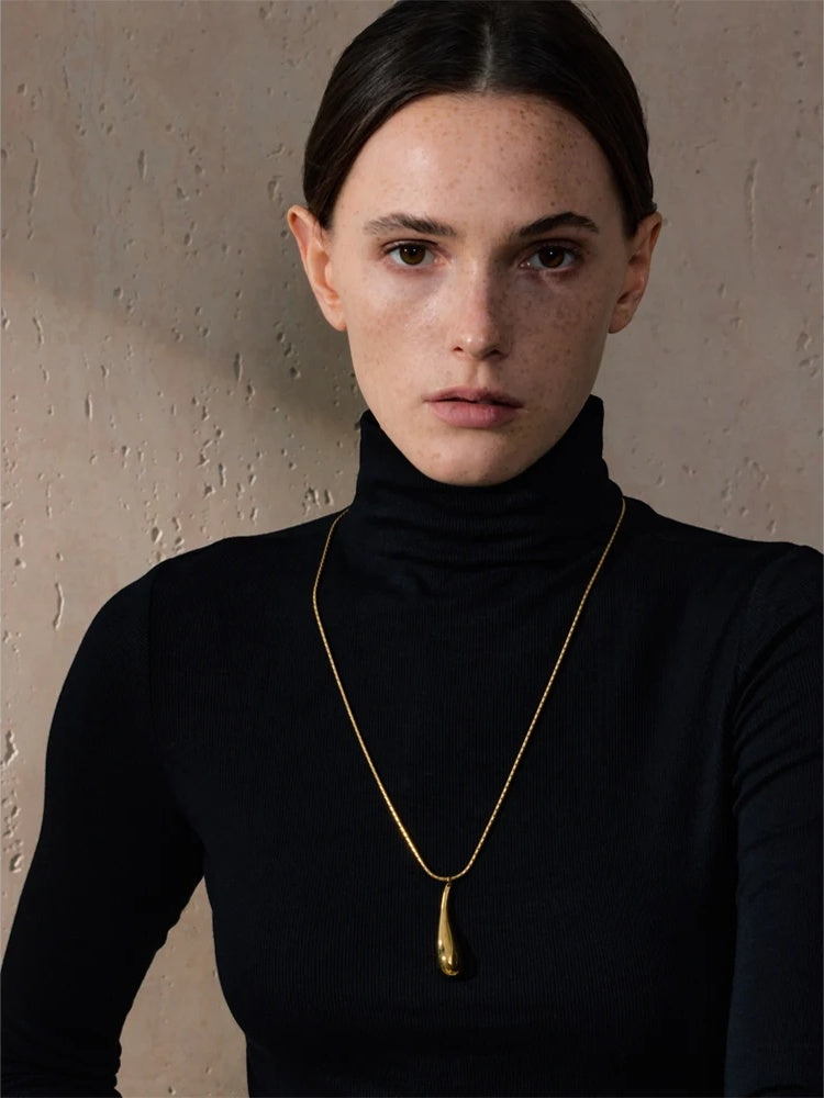 Water drop minimalist chic pendant necklace - product image