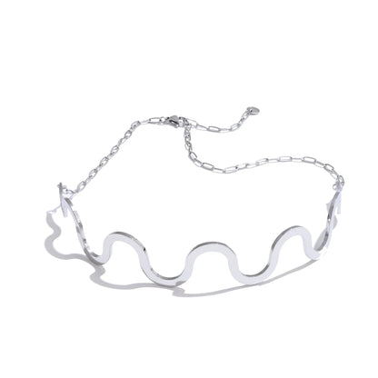 Wave pattern gold color choker necklace - product image