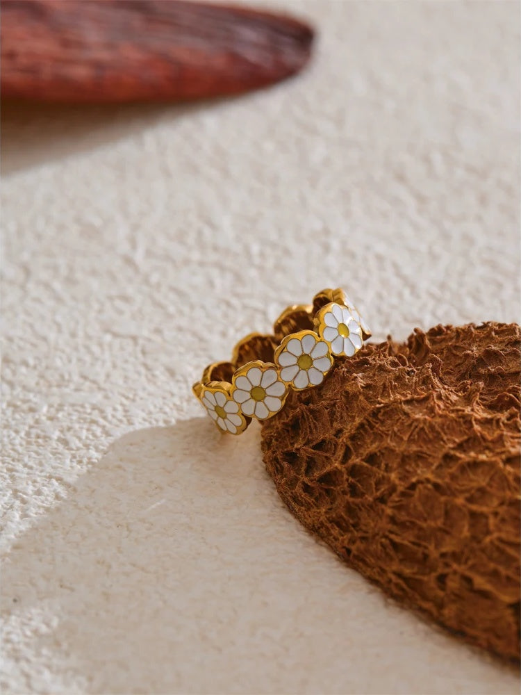 White enamel daisy flower stylish ring - product image
