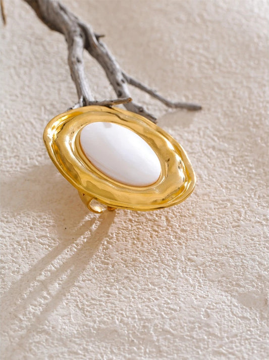White shell oval adjustable ring - product image