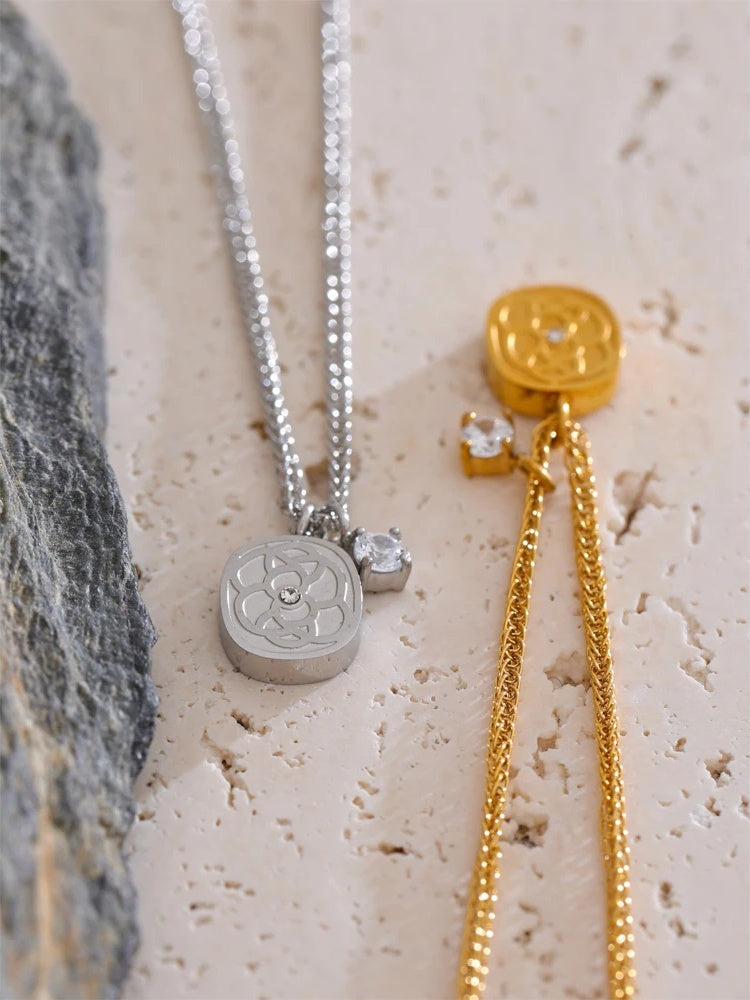Zirconia square flower thick pendant necklace - product image