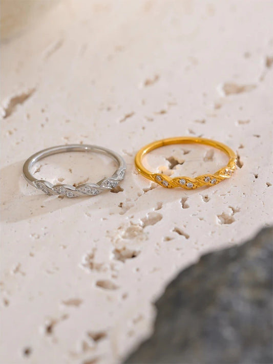 Zirconia wave shape thin finger ring - product image